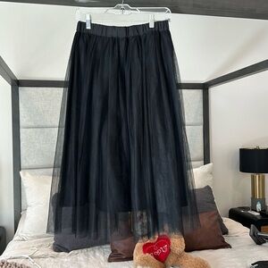 Mid tule skirt